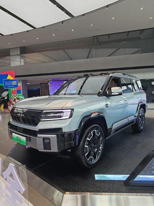 重庆297比亚迪方程豹硬派越野的爆款，英菲尼迪35周年与你共成长